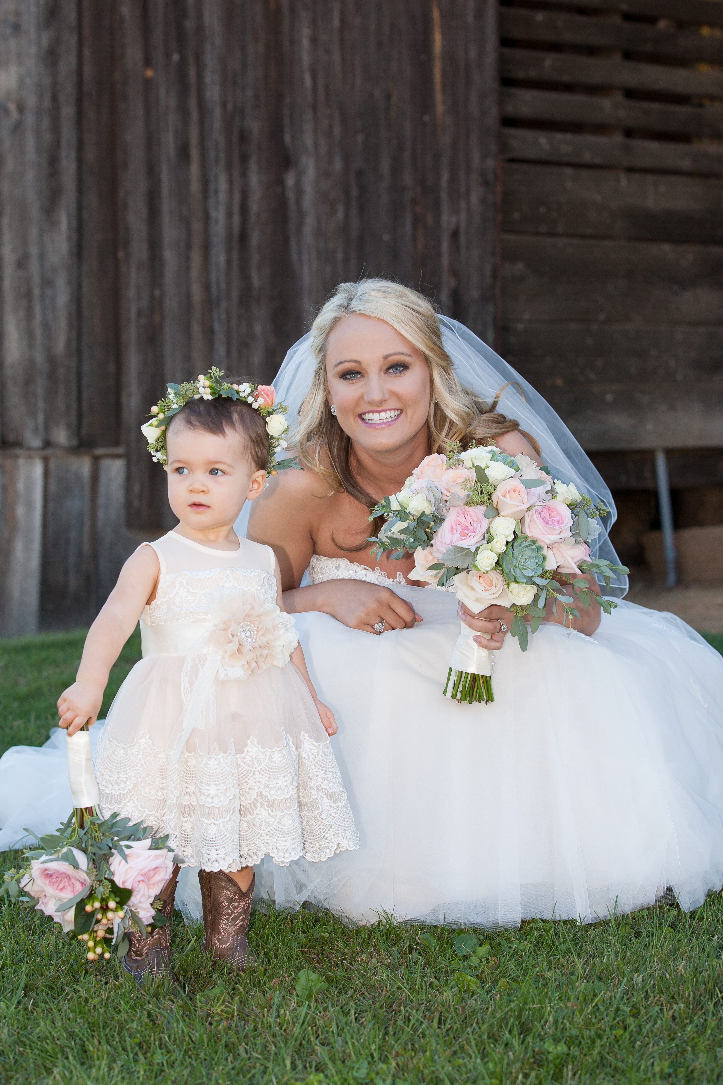 L L Farm Barn Wedding Venue Near Nashville With Industrial Modern